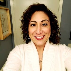 Meet your Posher, April